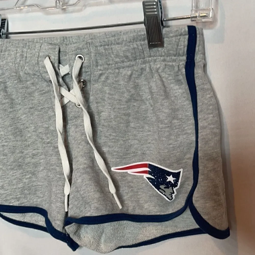 Team Apparel Patriots Shorts. Size 10.